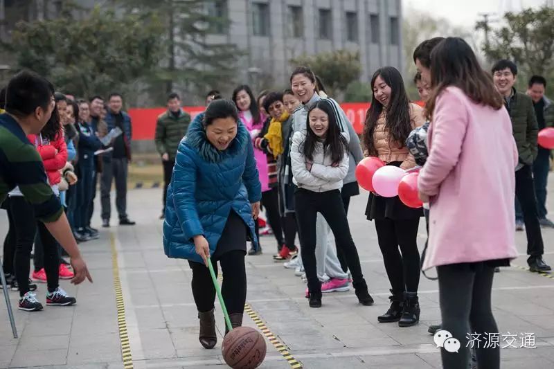 体育周活动作文600字（活动：踢毽子、跳绳接力跑、单人跑）