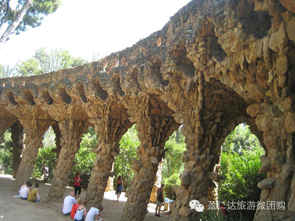 走进走进巴塞罗那,走进高迪的童话世界!